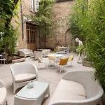 Les Remparts Et Demeures Historiques
