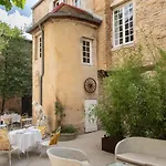 Szálloda Les Remparts Et Demeures Historiques 4*