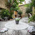 Hotel Les Remparts Et Demeures Historiques 4*
