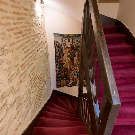 Les Remparts Et Demeures Historiques 4*