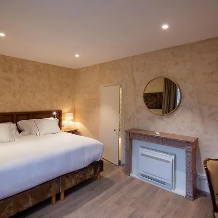 Hotel Les Remparts Et Demeures Historiques