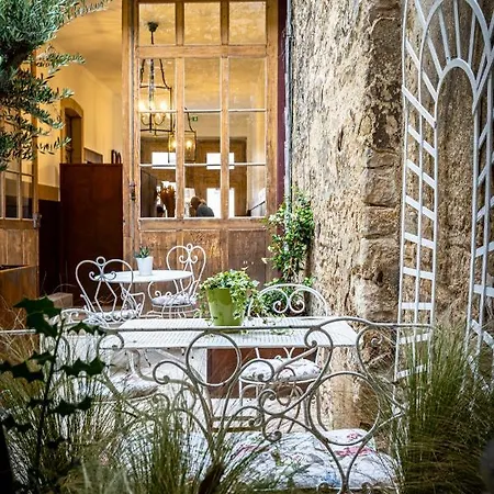 Les Remparts Et Demeures Historiques 4* Beaune (Cote d'Or)