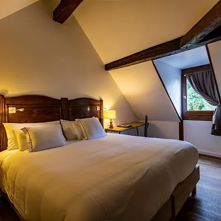 Les Remparts Et Demeures Historiques Hotel