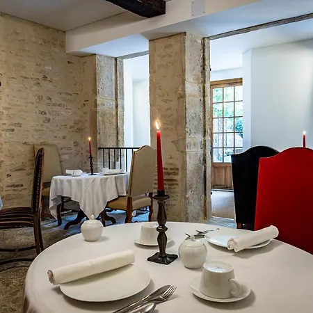 Les Remparts Et Demeures Historiques 4*