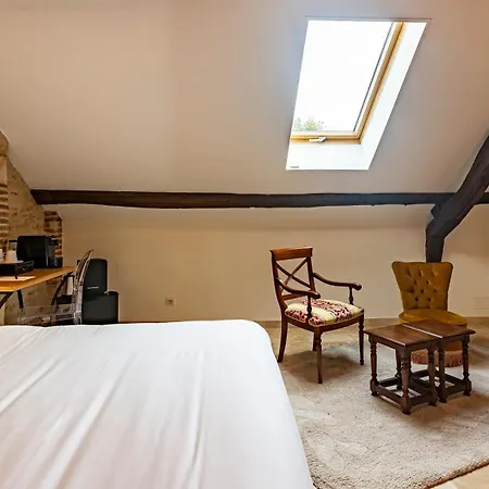 Les Remparts Et Demeures Historiques Hotel