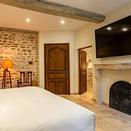 Hotel Les Remparts Et Demeures Historiques 4*