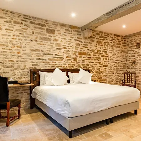 Les Remparts Et Demeures Historiques Beaune (Cote d'Or)
