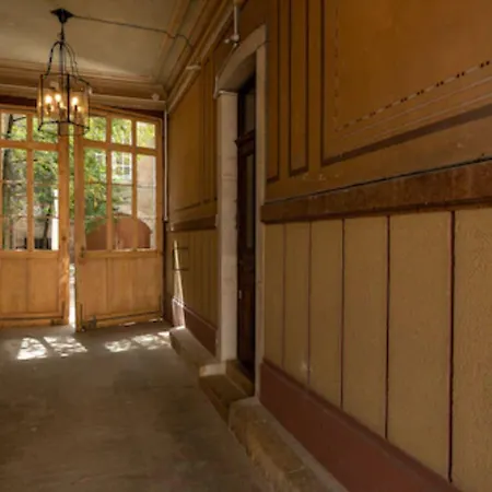 Les Remparts Et Demeures Historiques Hotel Beaune (Cote d'Or)