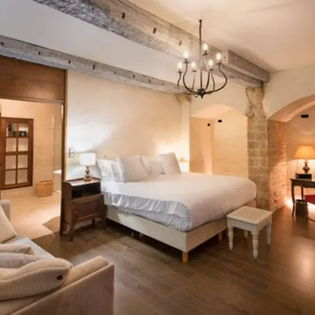 Les Remparts Et Demeures Historiques 4*