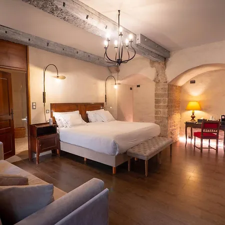 Les Remparts Et Demeures Historiques 4*