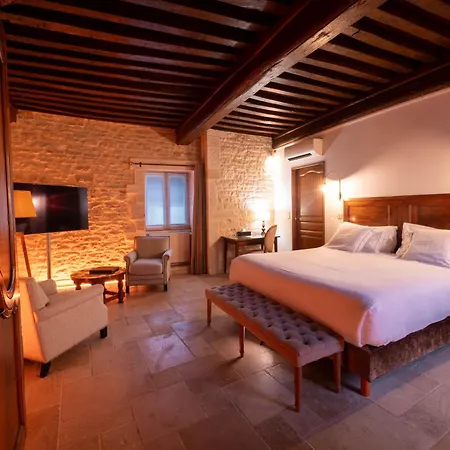 Les Remparts Et Demeures Historiques Beaune (Cote d'Or)