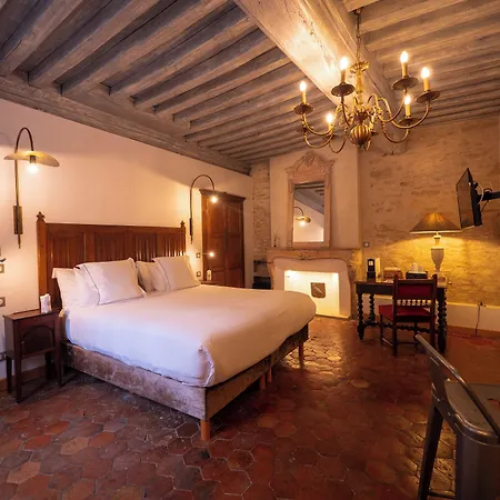Hotel Les Remparts Et Demeures Historiques