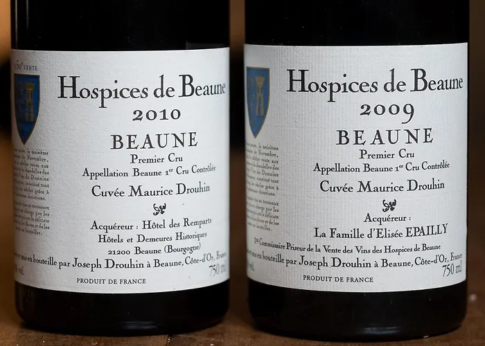 Les Remparts Et Demeures Historiques