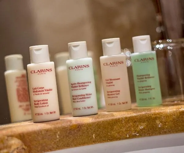 Готель Les Remparts Et Demeures Historiques 4*