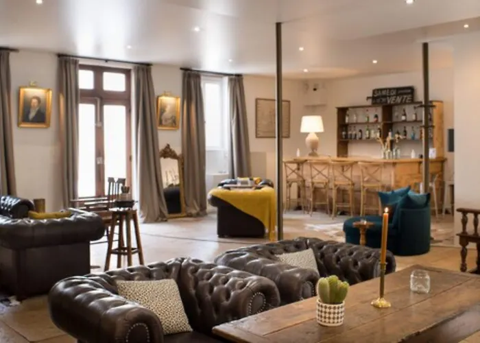 Les Remparts Et Demeures Historiques 4*