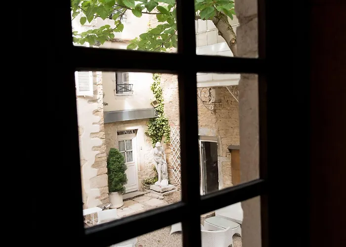 Les Remparts Et Demeures Historiques Готель