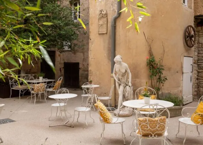 Les Remparts Et Demeures Historiques 4*