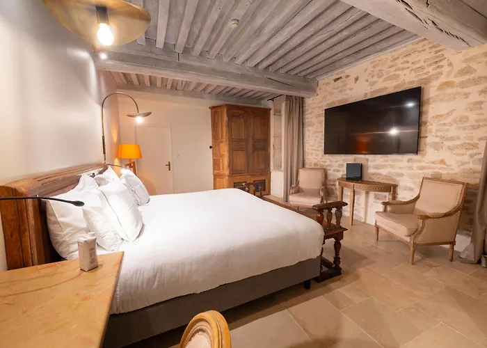 Les Remparts Et Demeures Historiques 4*